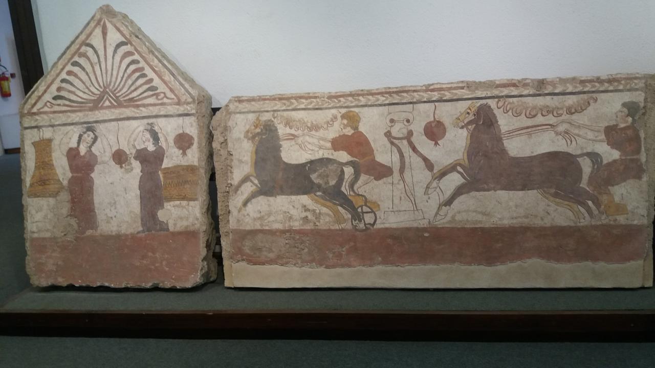 Paestum Mur de Tombe