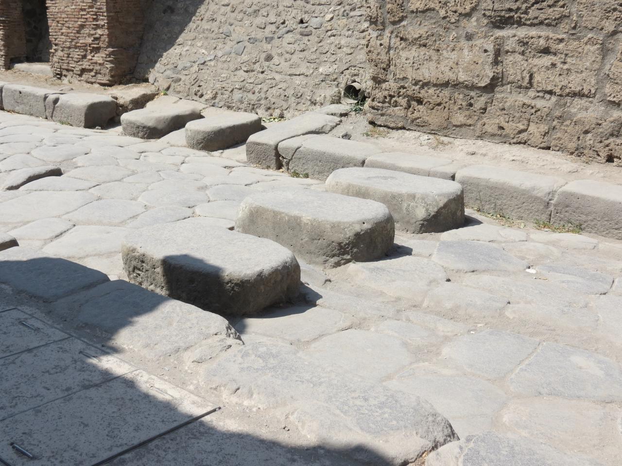 Pompeii passage pietons