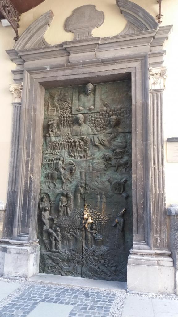 Porte d'entrée Eglise St Nicolas